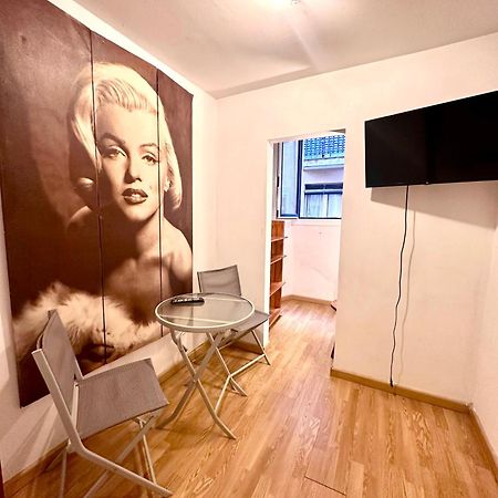 Private Rooms In City Center บาร์เซโลนา ภายนอก รูปภาพ